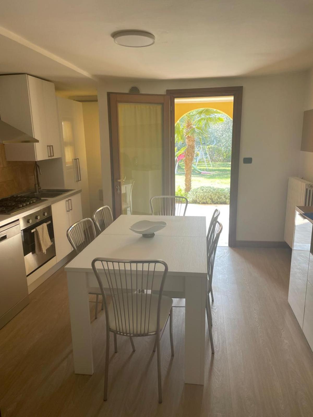 Villa Elena Appartamento In Villa Montinelle Екстериор снимка