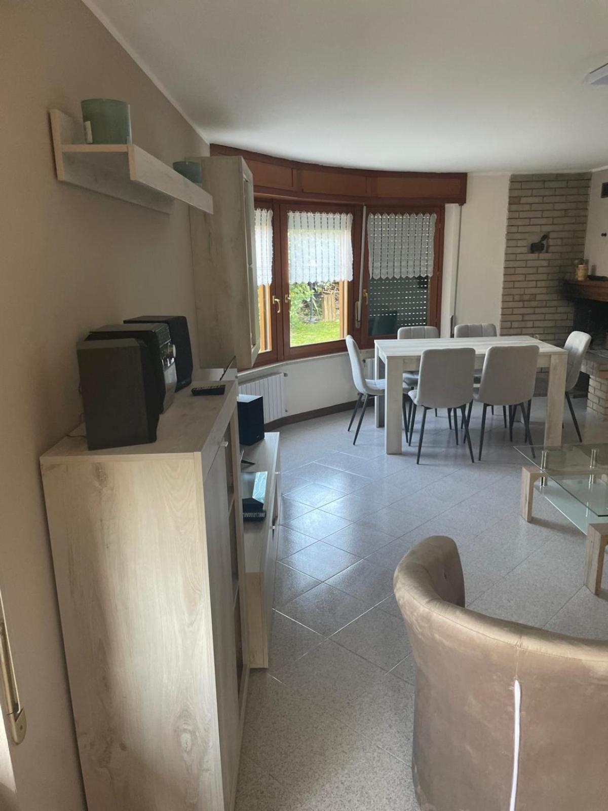 Villa Elena Appartamento In Villa Montinelle Екстериор снимка